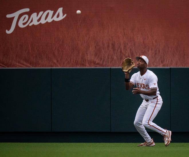 Texas Longhorns outfielder Porter Brown (4) catches the ball in the third inning of the LonghornsÕ game against the UTRGV Vaqueros at UFCU Disch-Falk Field, Tuesday, April 16, 2024.
