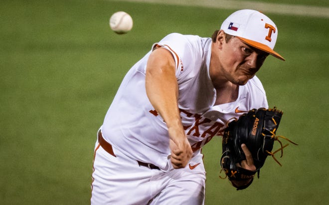 Texas Longhorns pitcher Hudson Hamilton (48) pitches in the fifth inning of the LonghornsÕ game against the UTRGV Vaqueros at UFCU Disch-Falk Field, Tuesday, April 16, 2024.