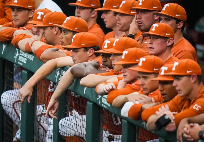 The Texas baseball team dropped a series opener for the seventh straight time Friday night, a 9-4 loss at No. 18 Oklahoma that included five errors that led to four unearned runs.